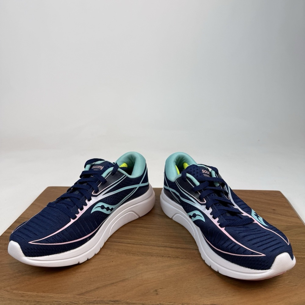 New Womens Saucony Kinvara 10 Navy Athletic Road Running Shoes Sneakers Size 5 M - Picture 4 of 7